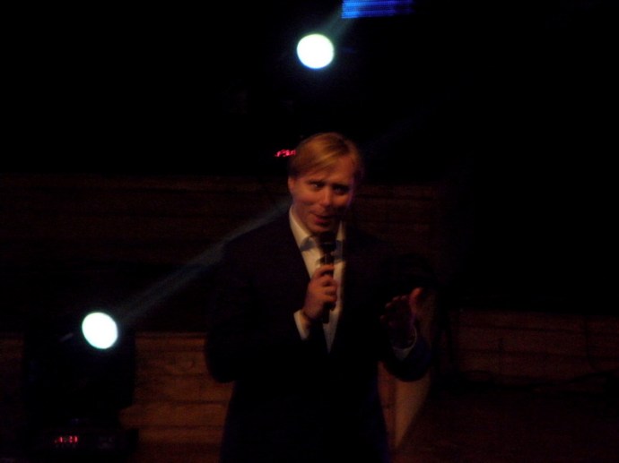 OLYMPUS DIGITAL CAMERA